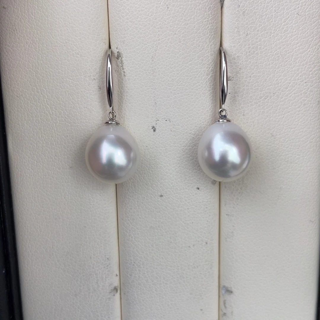 18K金镶嵌海水珍珠澳白耳钩10-11m m