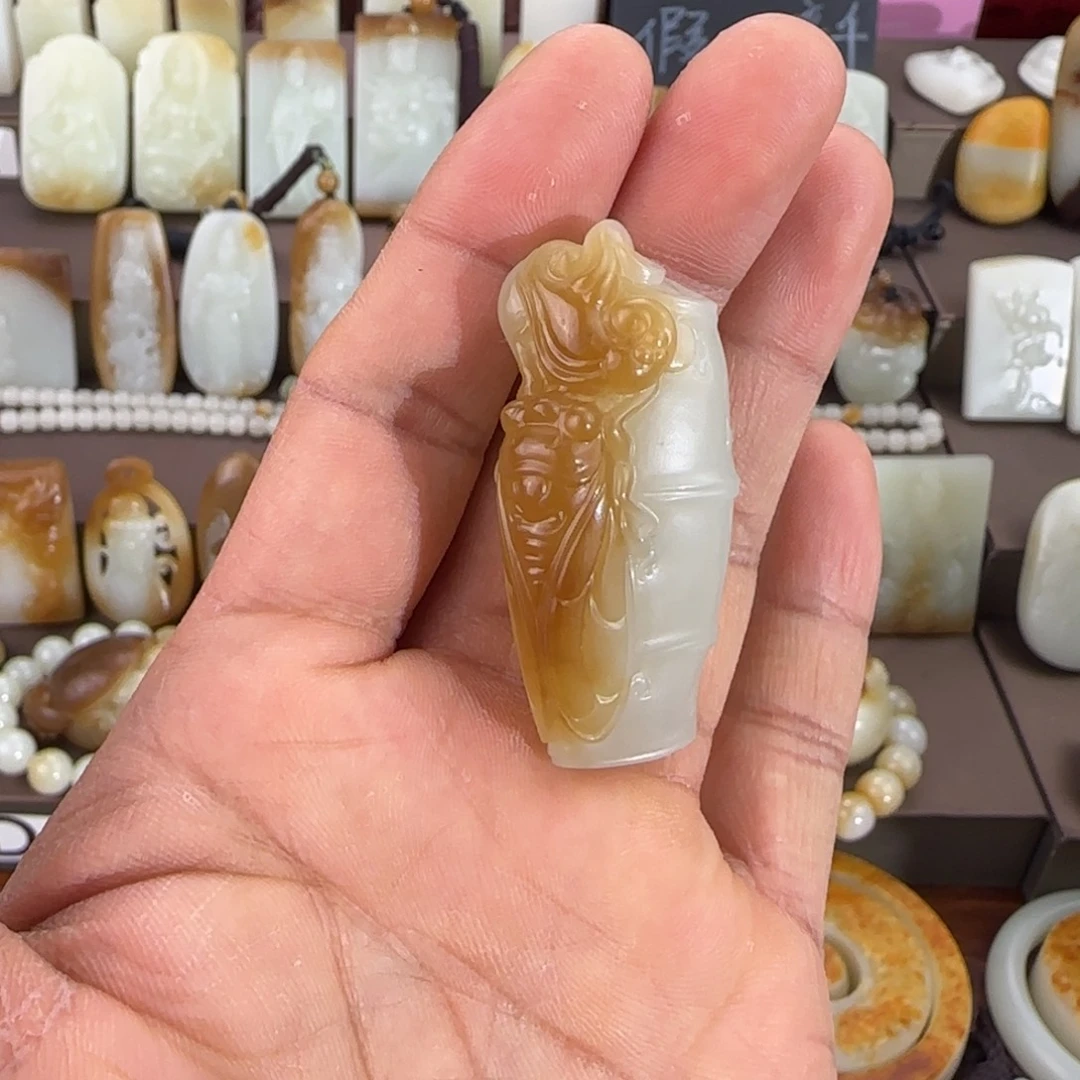 和田玉（糖玉）未镶嵌颈饰