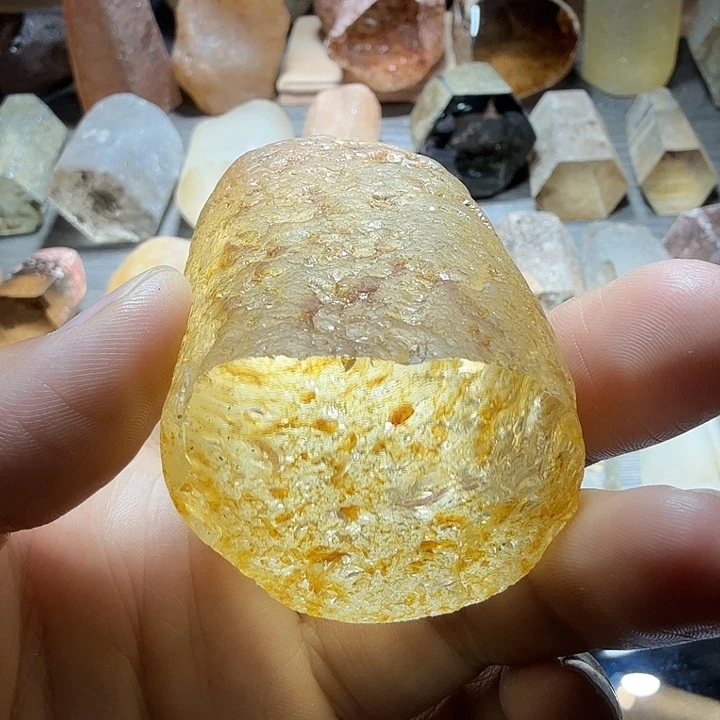 水晶原石未镶嵌水晶