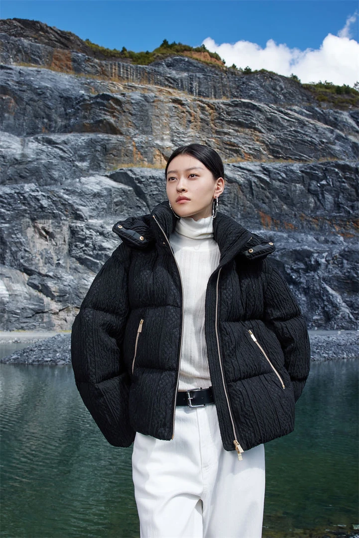 830 新款毛织料超加厚连帽白鸭绒羽绒服外套短款时尚