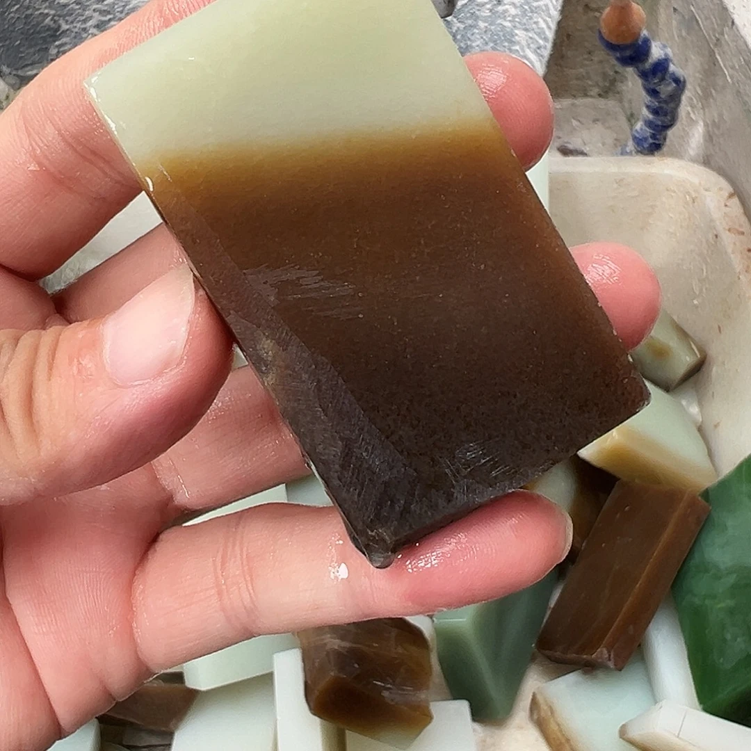 回***笑未镶嵌和田玉糖白挂件定制和田玉