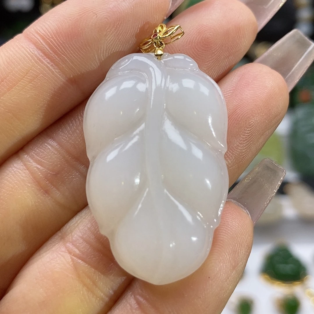 和田玉颈饰18K金镶嵌