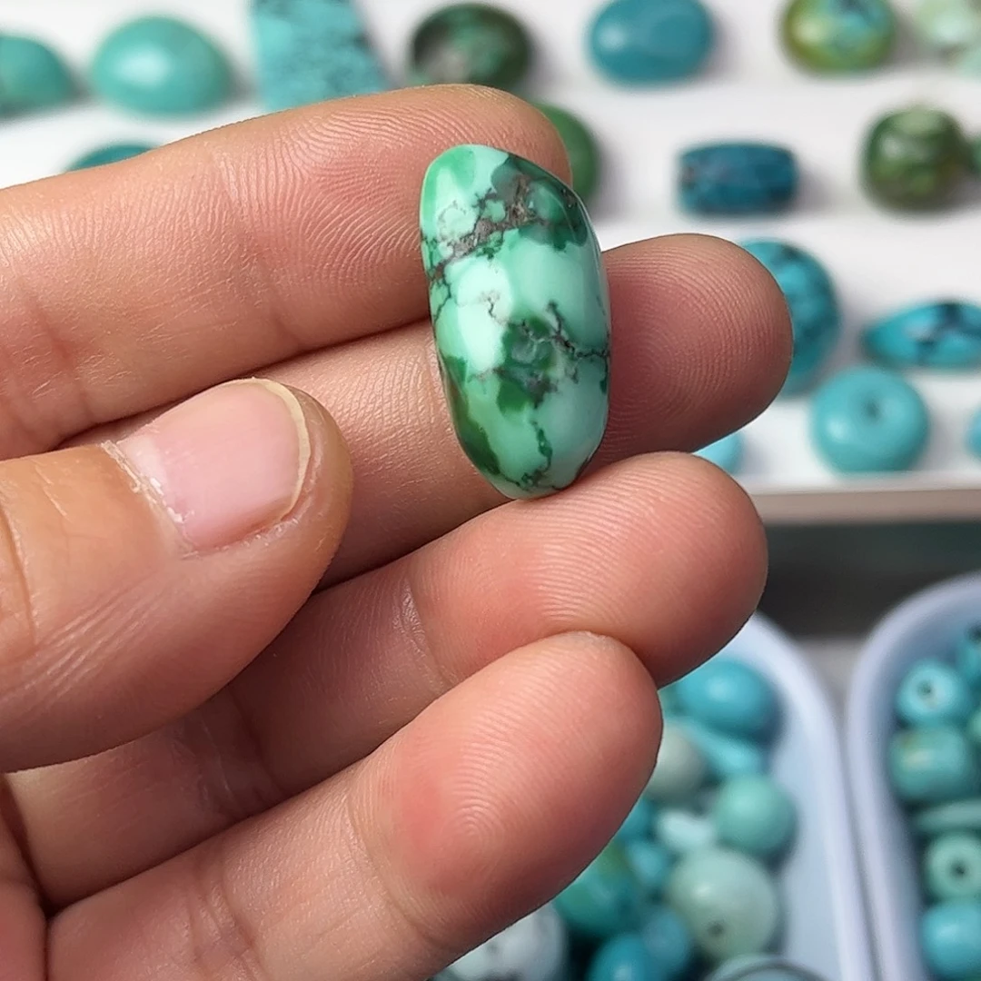 文玩配饰，菜籽黄随行