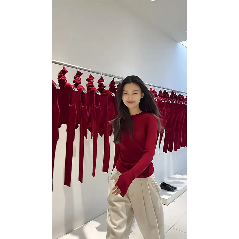 安哥拉红圆领针织衫女秋冬韩系氛围感穿搭修身打底衫上衣宽松裤子