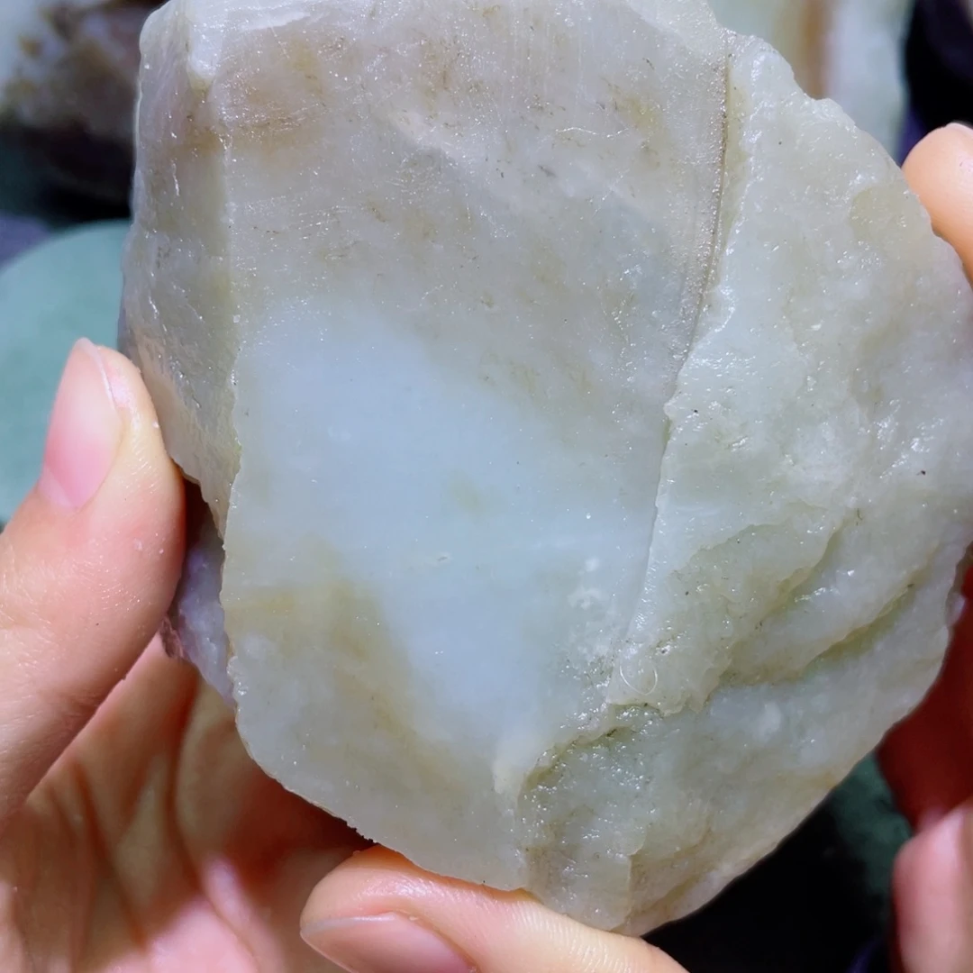 和田玉未镶嵌珠宝半成品