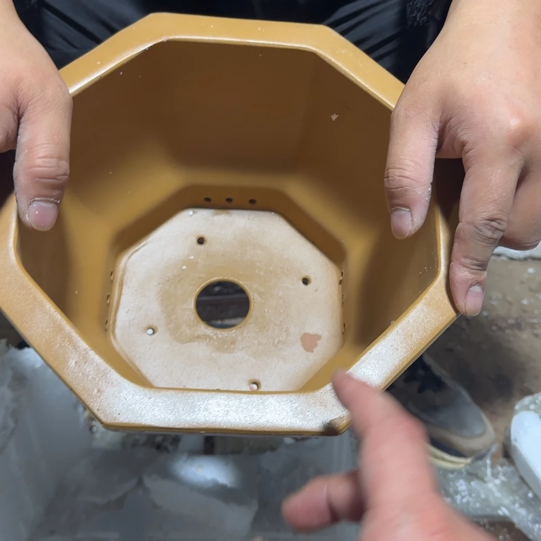 紫砂花盆口径27 23高度16