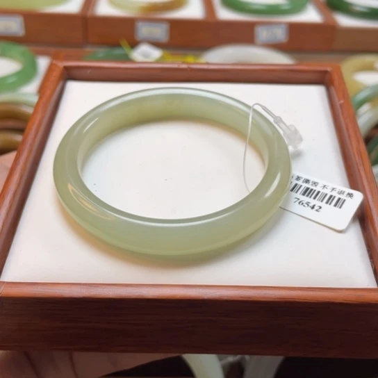 【闪购商品】和田玉手镯未镶嵌51