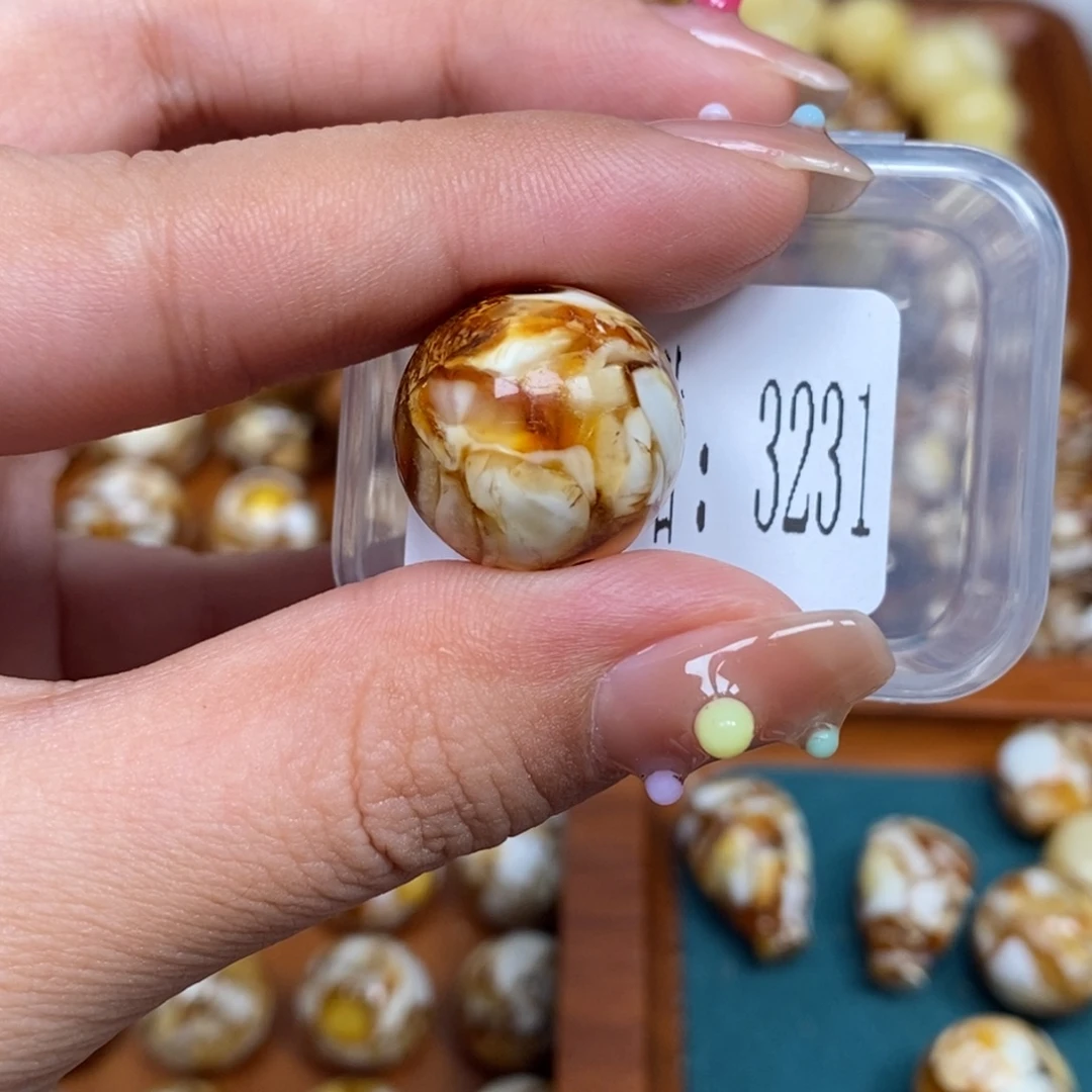 把件猴头核桃沁色圆珠老型3231