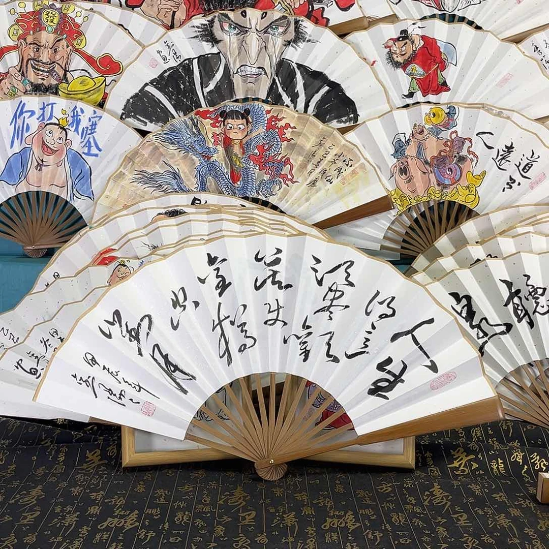 扇子天**嘟手绘折扇一把