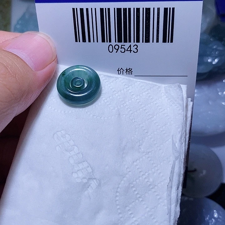翡翠未镶嵌颈饰天光墟翡翠市场现金代购