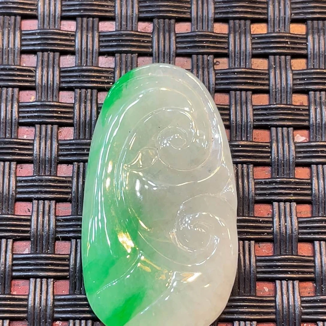 翡翠未镶嵌颈饰天然缅甸翡翠
