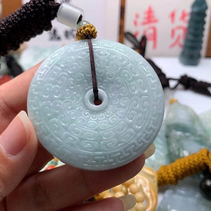 翡翠未镶嵌颈饰保真天然A货翡翠