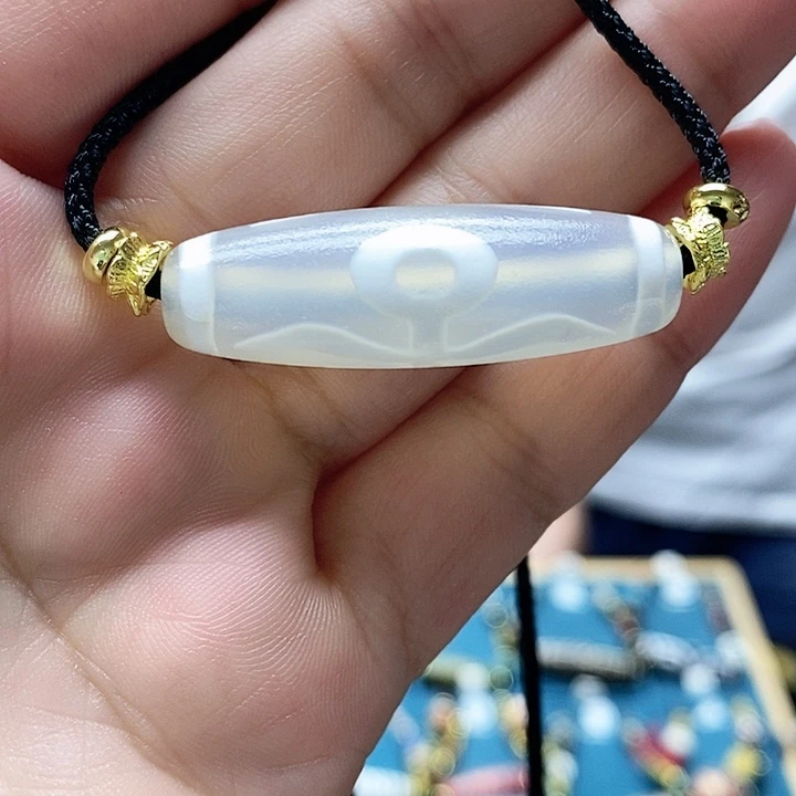 玛瑙/玉髓颈饰合金