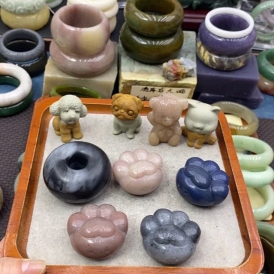 石英质玉未镶嵌手饰