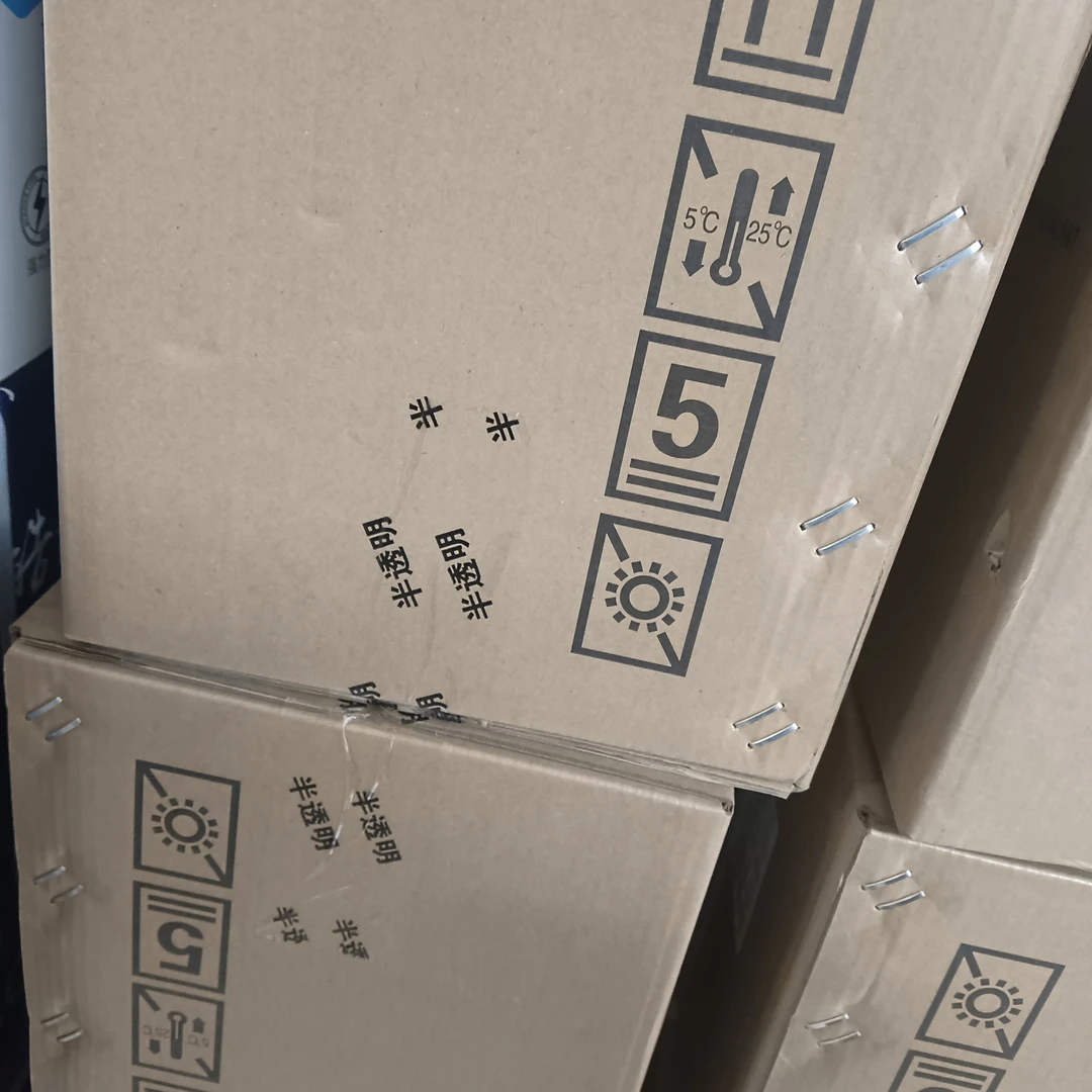 普通防霉胶，亮白半透，厨卫专用