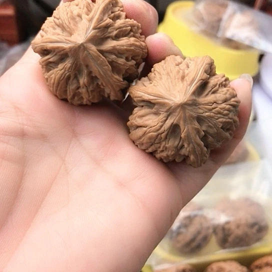 文玩核桃把件胜**缕文山