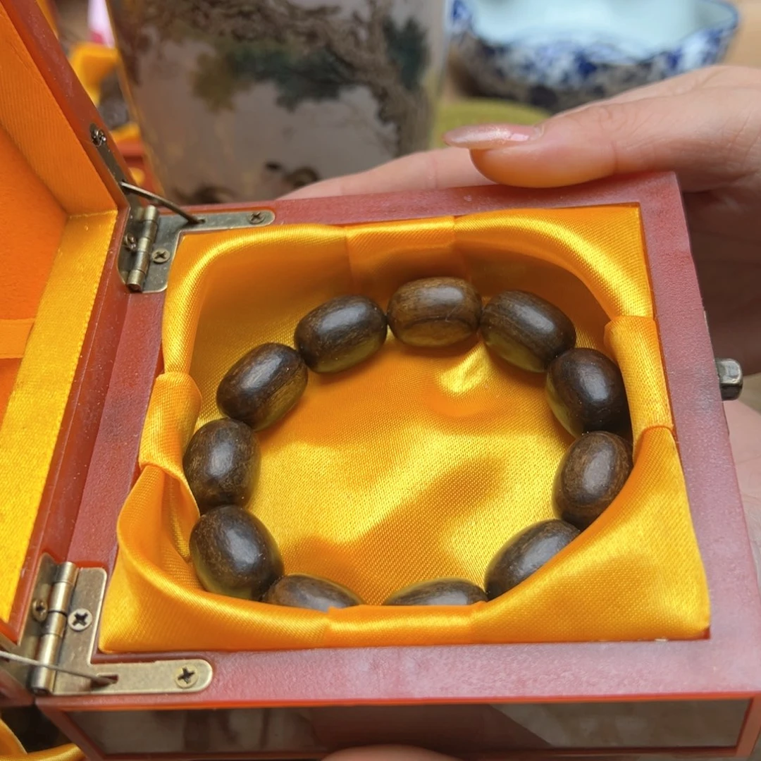 大叶紫檀（黑酸枝木类）