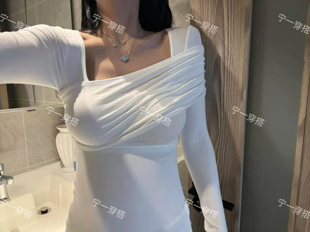 【99130圆领】2025年春款撞色拼接带橡皮筋不漏超有安全感低胸上衣