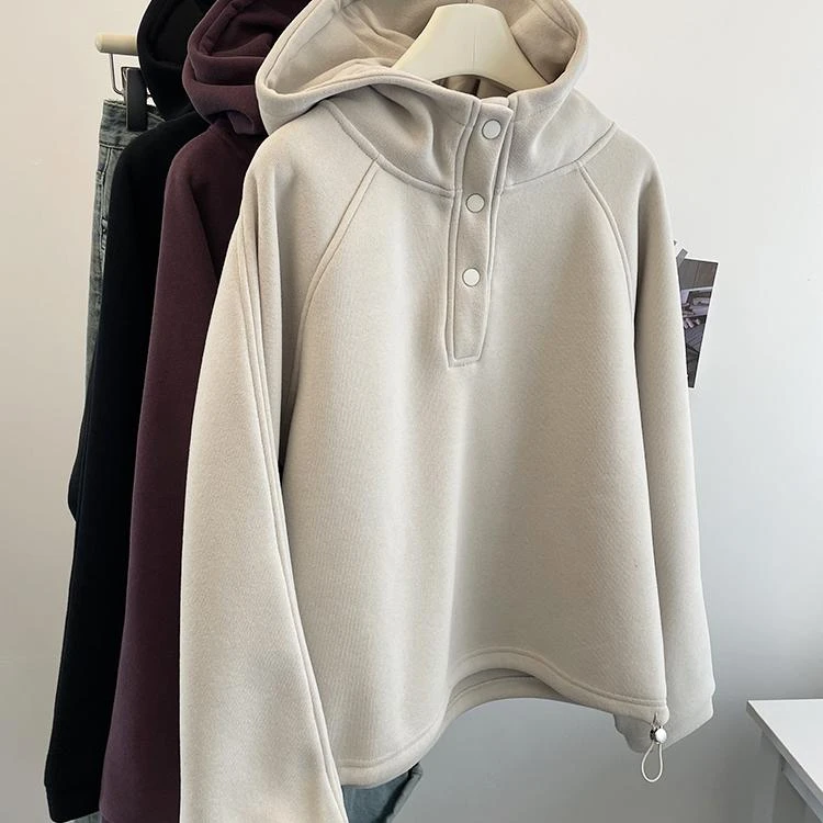 柠波家。门襟排扣半高领加绒卫衣女冬季加厚保暖宽松休闲连帽外套