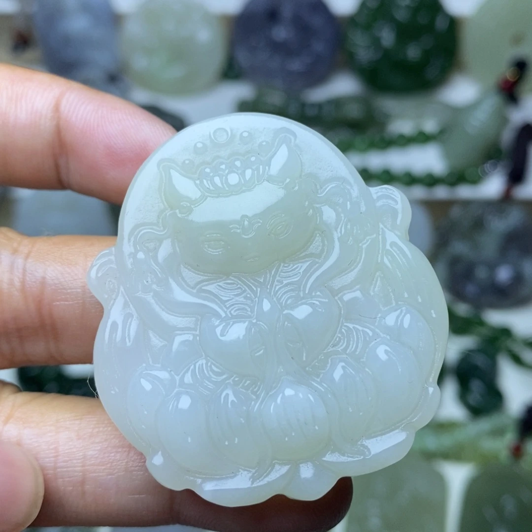 和田玉未镶嵌颈饰