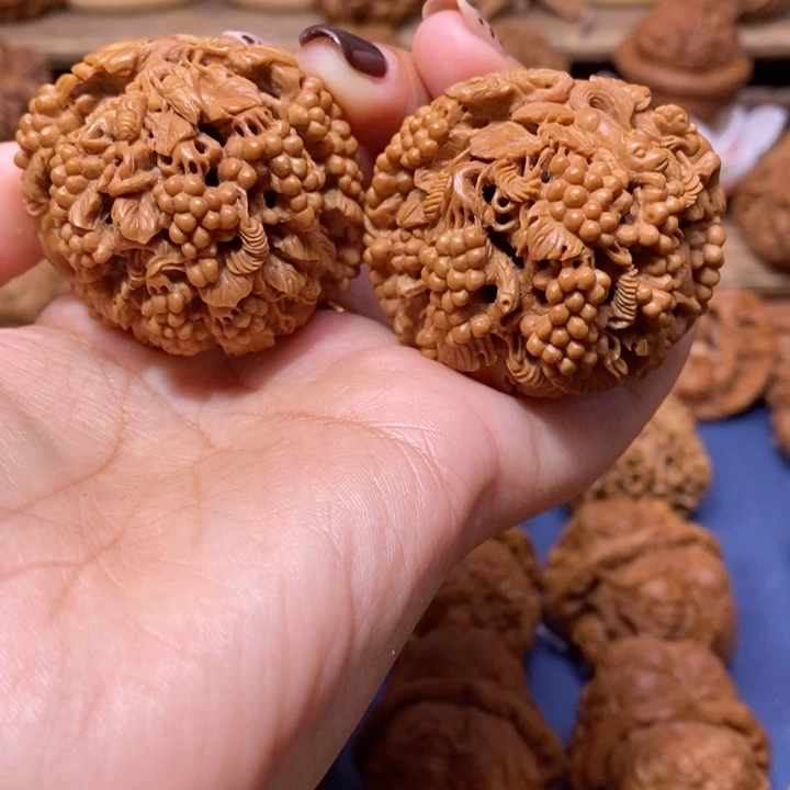 【闪购商品】手串/手链核桃镂空葡萄