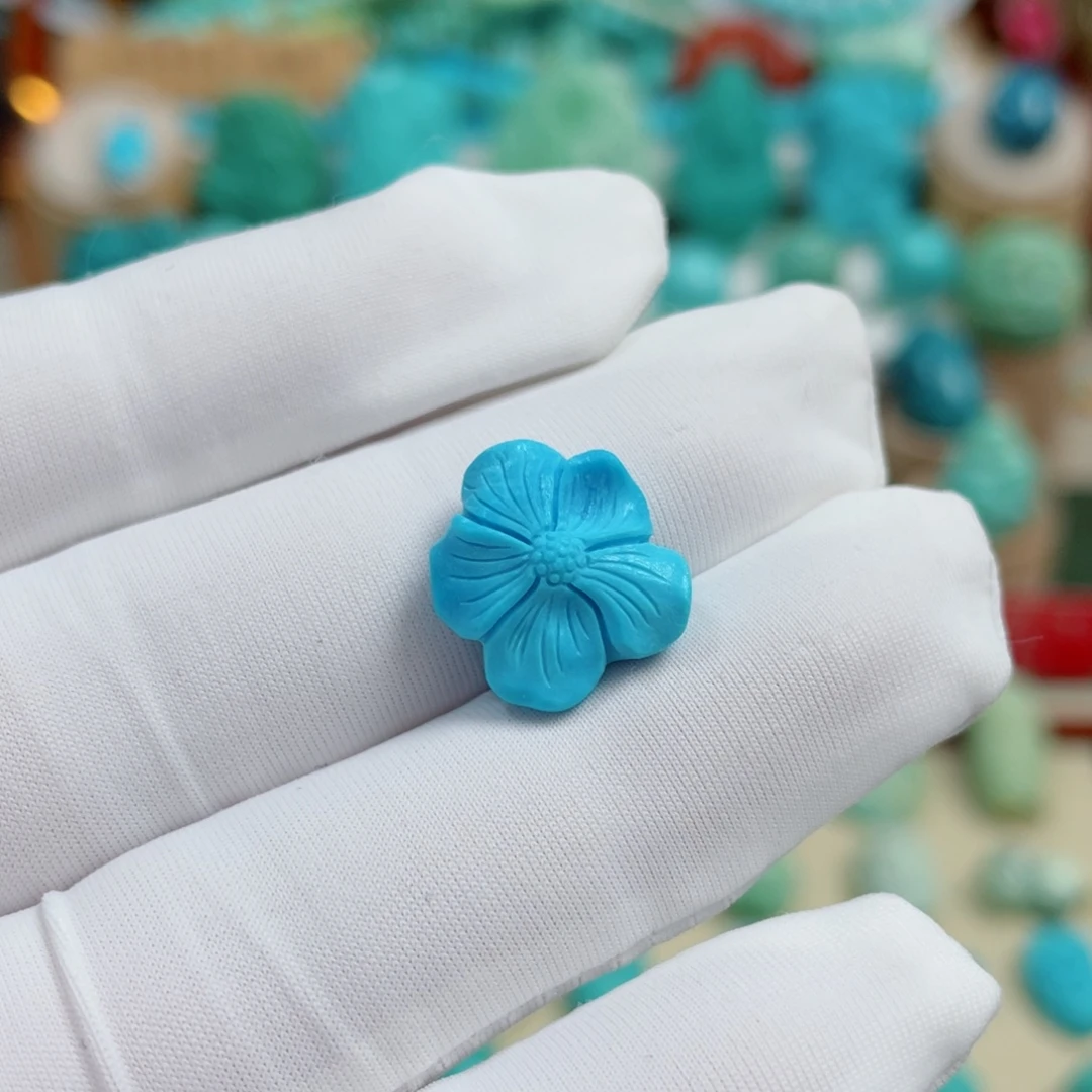 绿松石未镶嵌珠宝奇石