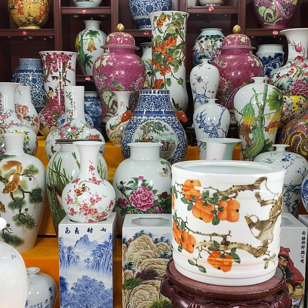 卖***总摆件陶景德镇陶瓷四方瓶