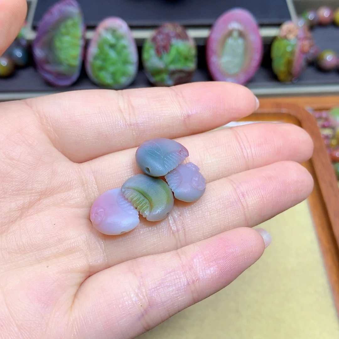 未镶嵌玛瑙挂件盐源