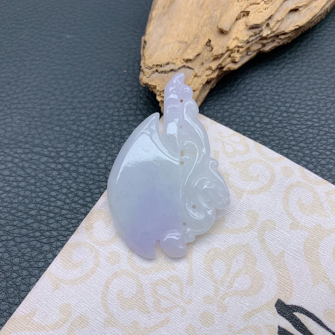047~天然翡翠A货冰透精雕府上有龙吊坠气质高贵精美老牌挂件