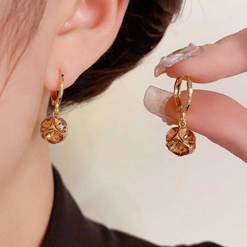 合金亚克力耳饰 合金亚克力耳饰气质简约复古高级感锆石球球耳扣