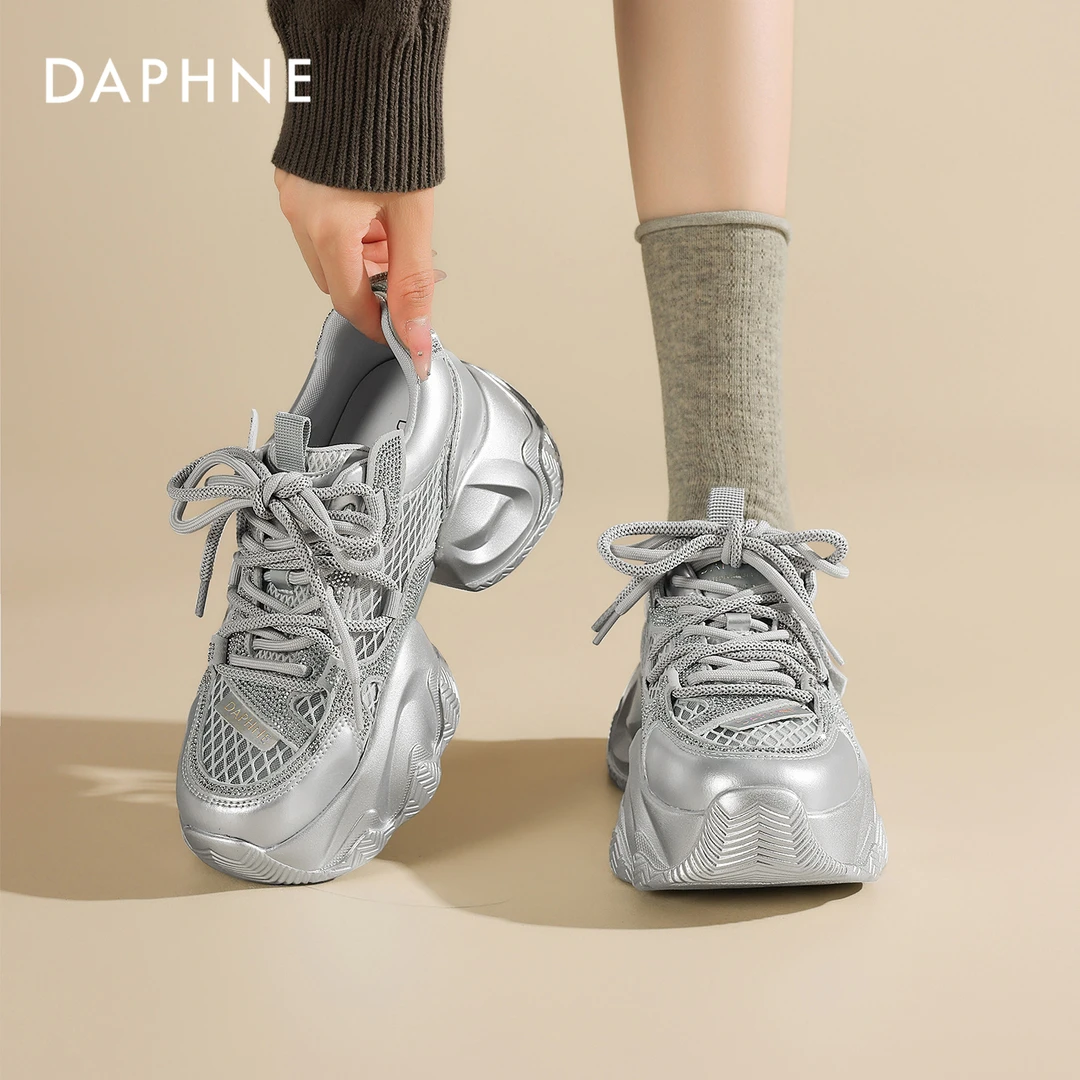 达芙妮网红爆款鞋子女2025夏季薄款银色老爹鞋厚底网面透气运动鞋