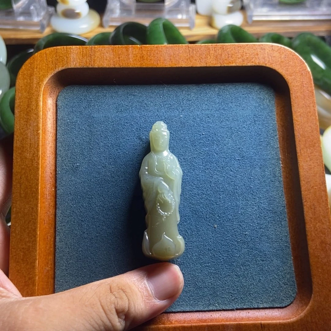 未镶嵌和田玉挂件