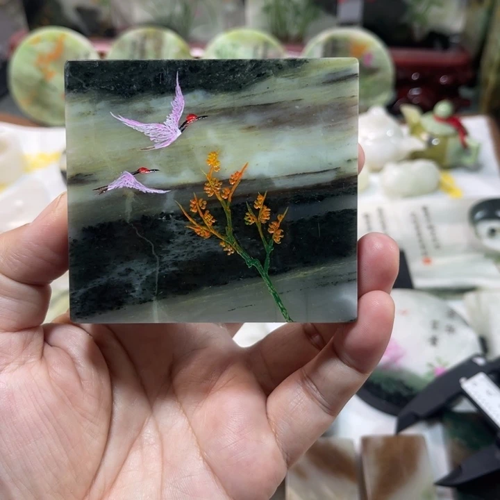 独山玉未镶嵌颈饰小摆