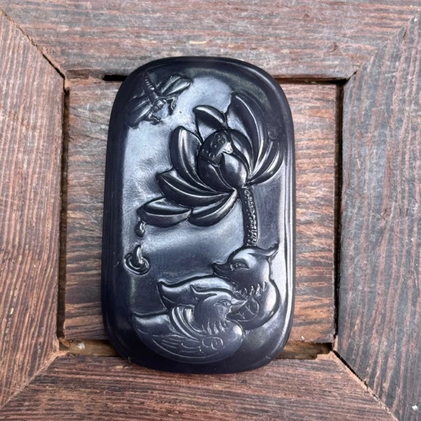 和田玉烟紫吊坠NG0146