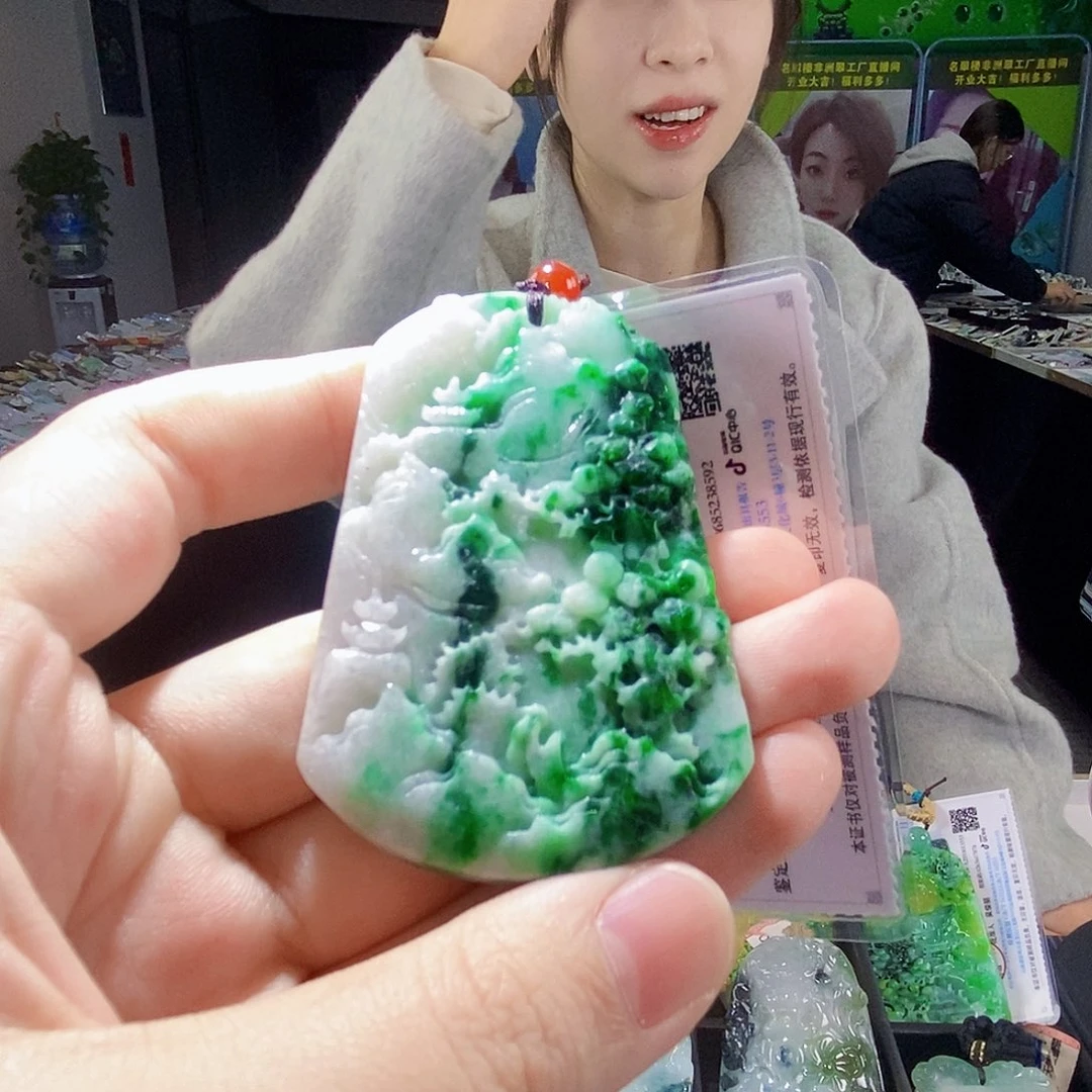 颈饰未镶嵌翡翠翡翠