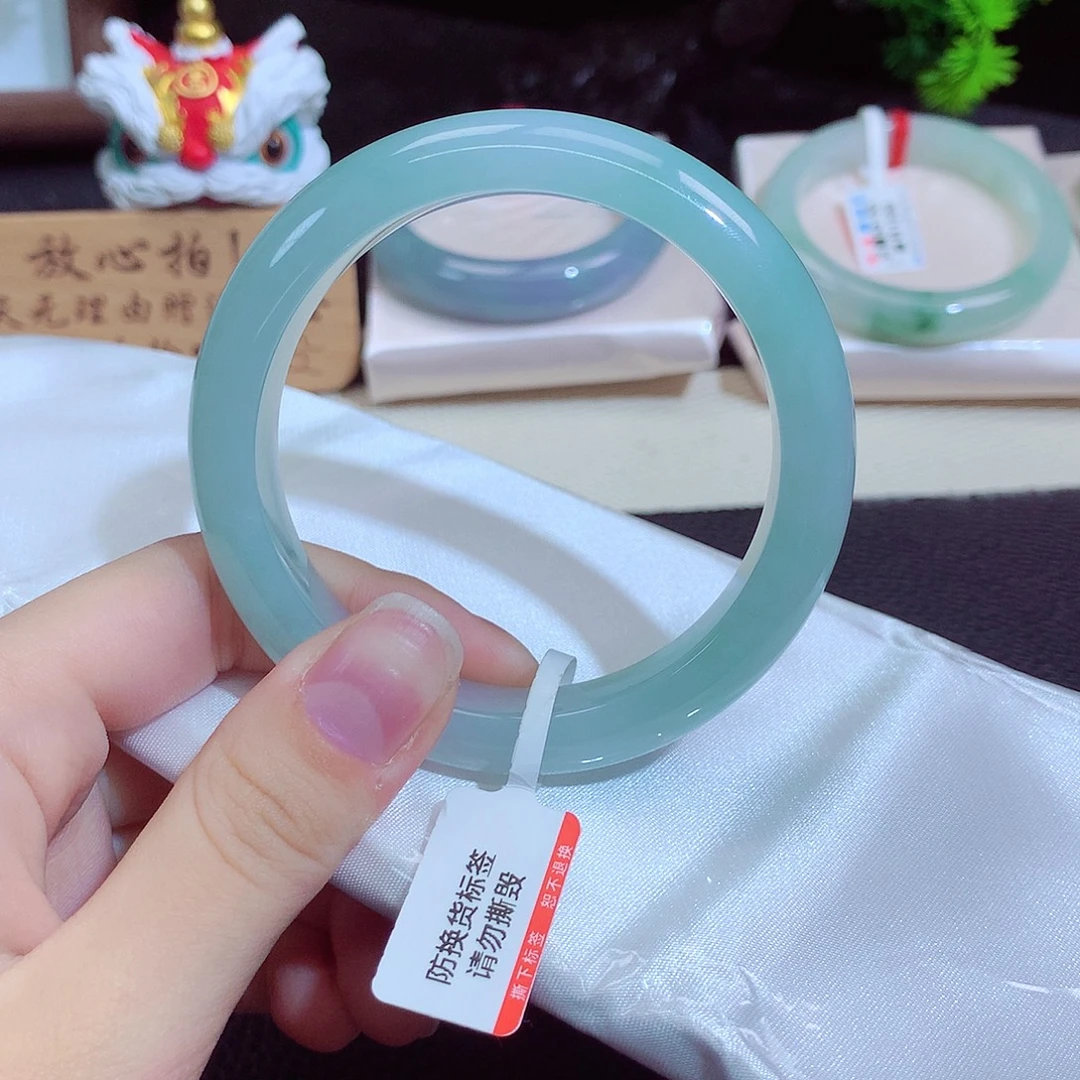 翡翠未镶嵌手镯449