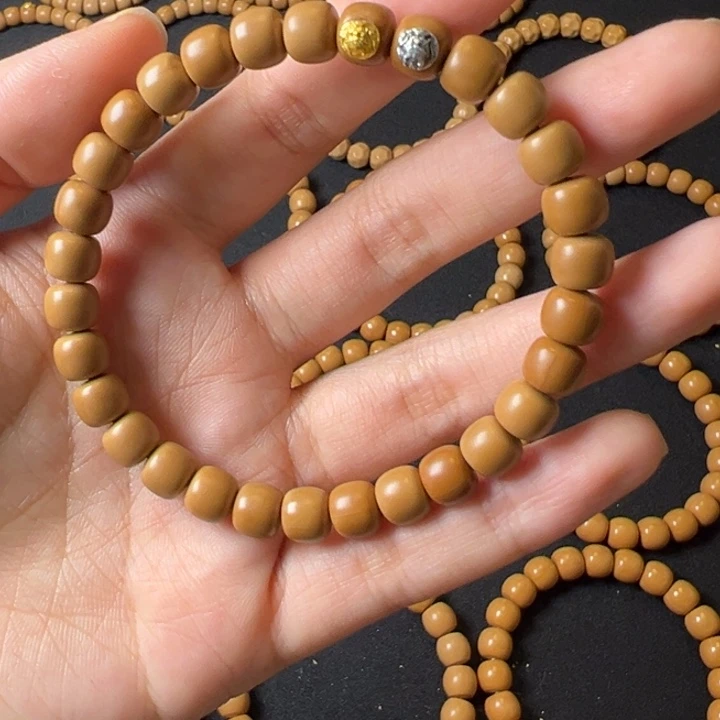 猴头核桃手串卡7.8  猴头金银双标