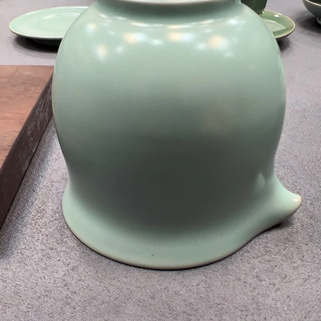 杯擎*威清凉寺原产地汝瓷大瑕