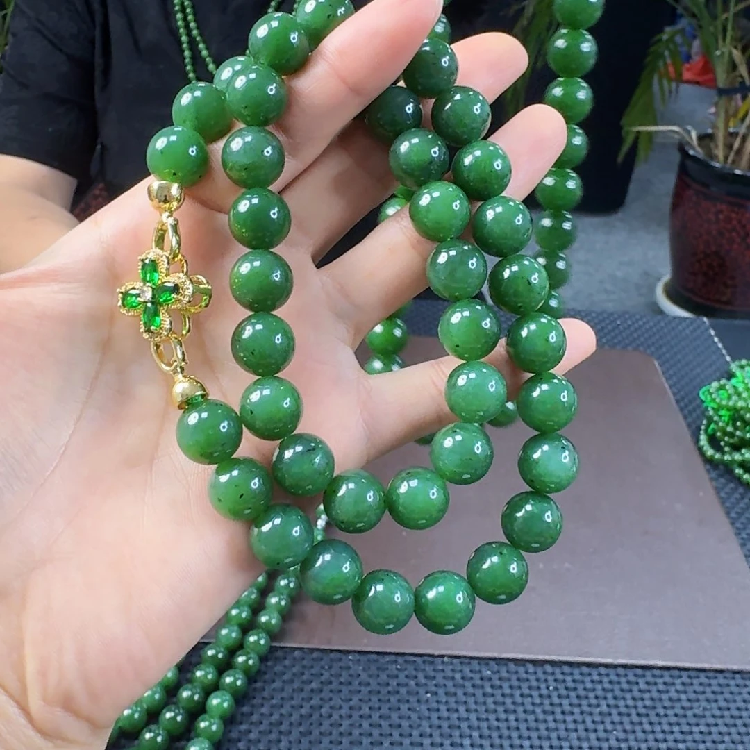 颈饰未镶嵌和田玉（碧玉）卡12