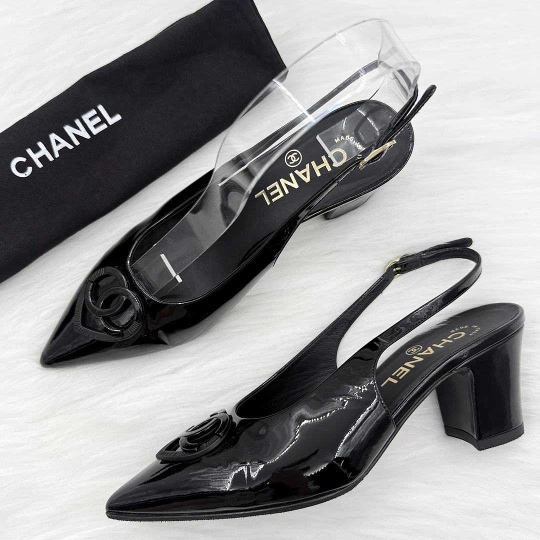 99新 Chanel/香奈儿 25c 爱心双C粗跟凉鞋 36码 公价1w j9036