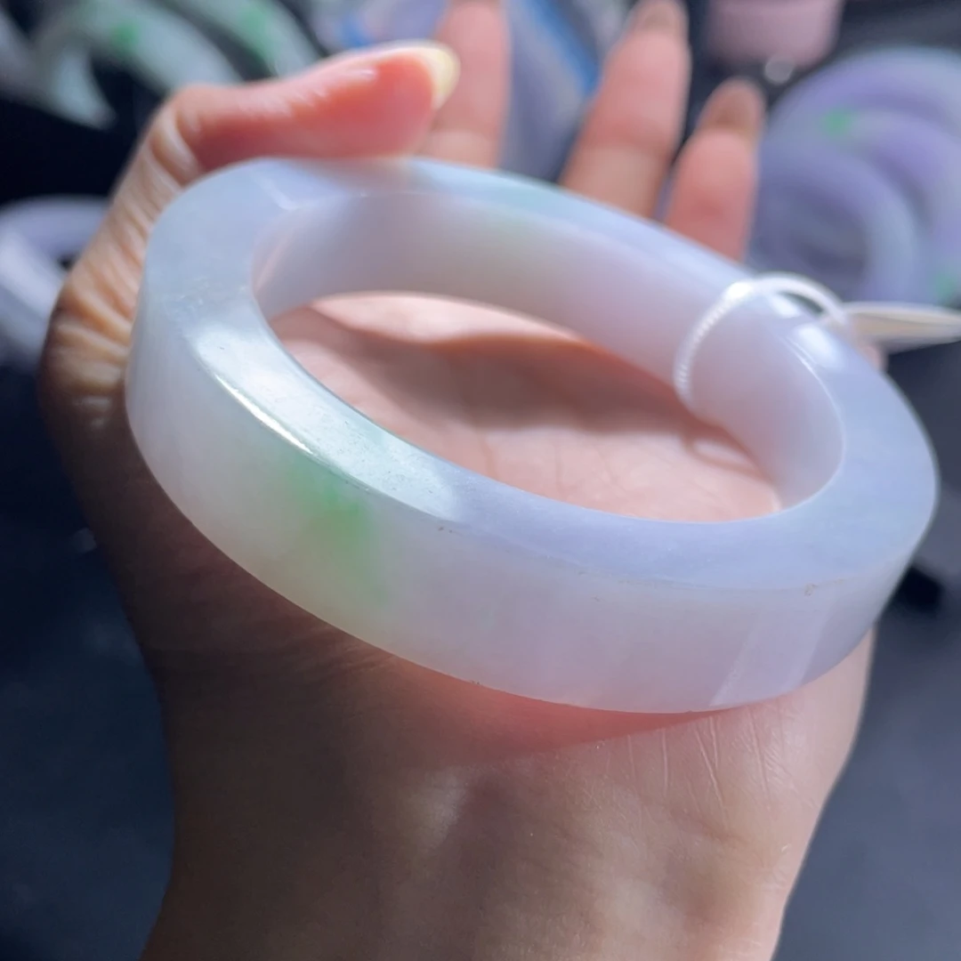 未镶嵌翡翠手镯定制翡翠