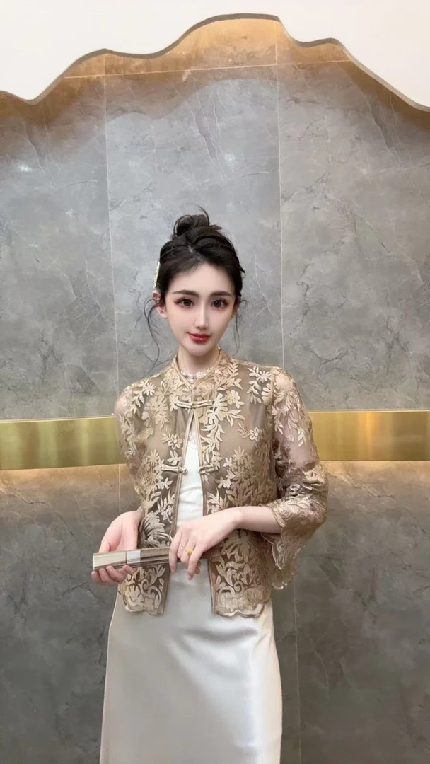 3517新国潮薄纱刺绣外套