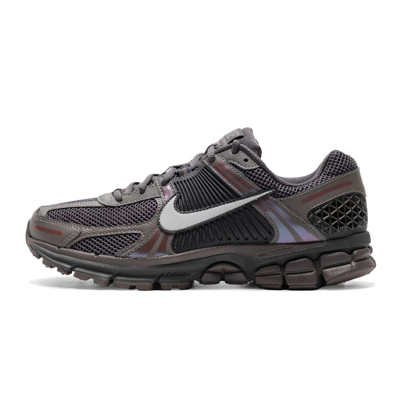 Nike耐克男子ZOOM VOMERO运动跑步鞋HF5493-201人生跑鞋