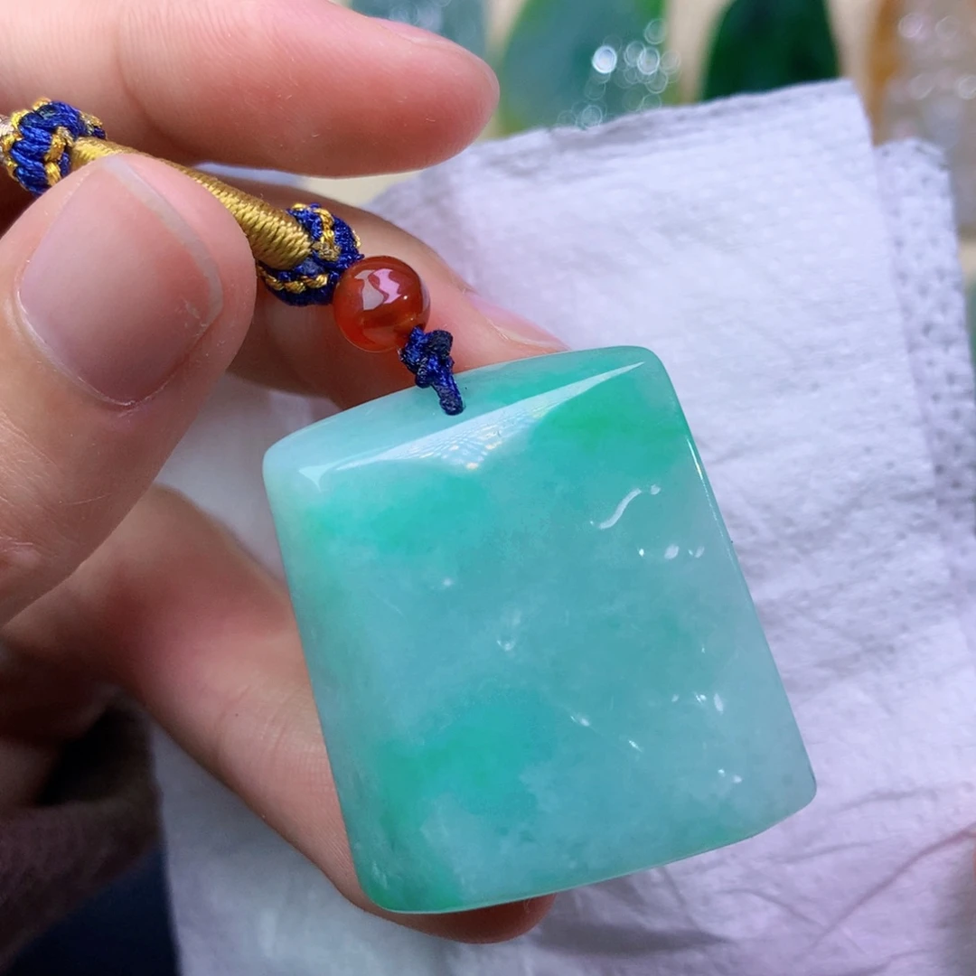 翡翠未镶嵌吊坠(不含链) 1562