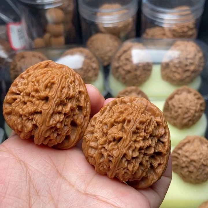 万***品文玩核桃把件南疆