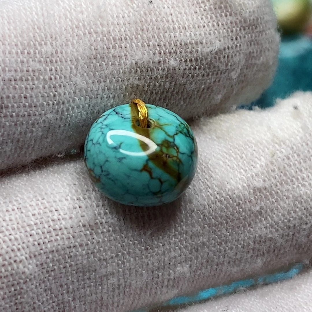 绿松石未镶嵌天然原矿 带武汉地大证书