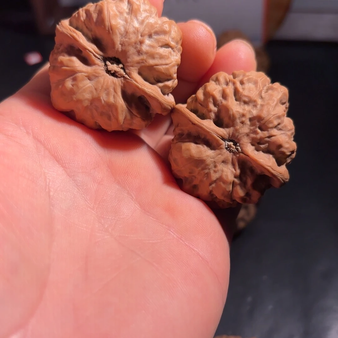 8***.桃木37蛤蟆头全品蜡皮