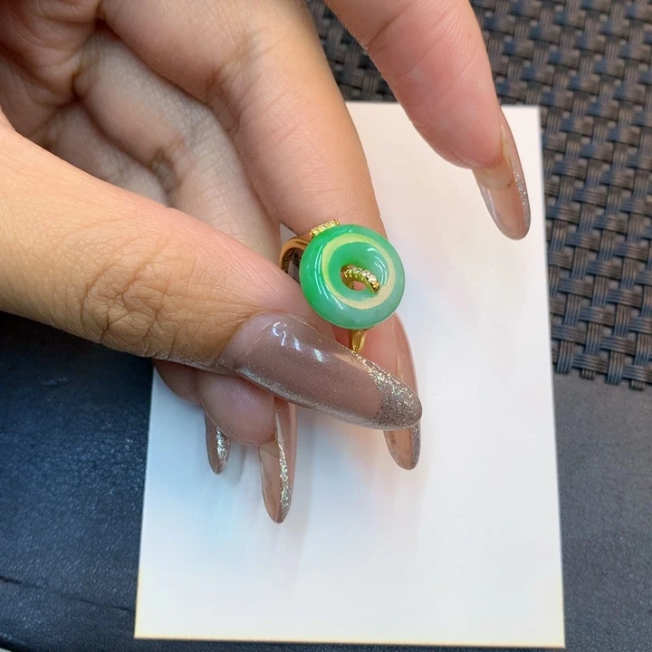 颈饰未镶嵌翡翠天然翡翠