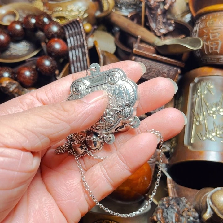 铜器摆件收收藏藏