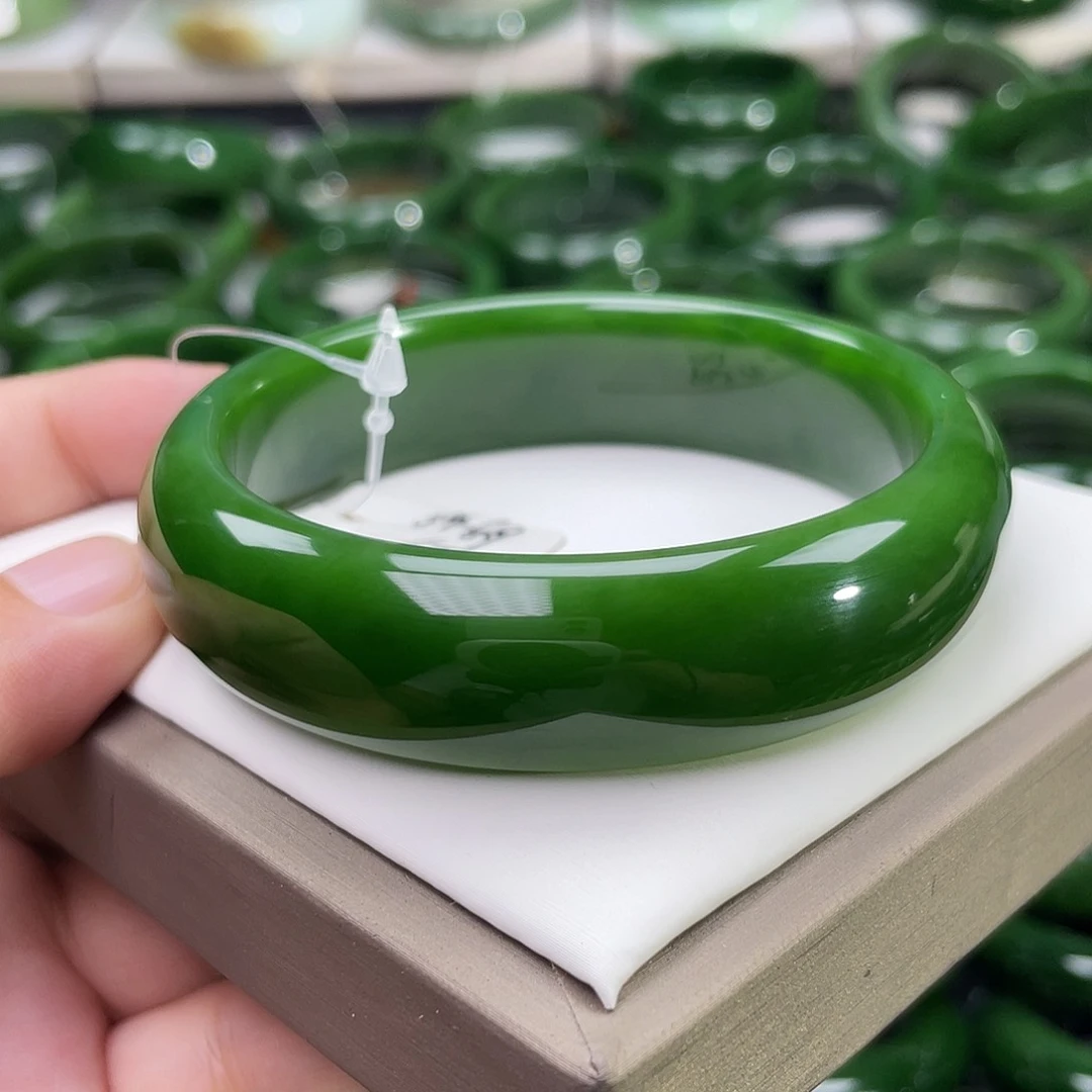 和田玉（碧玉）手镯未镶嵌